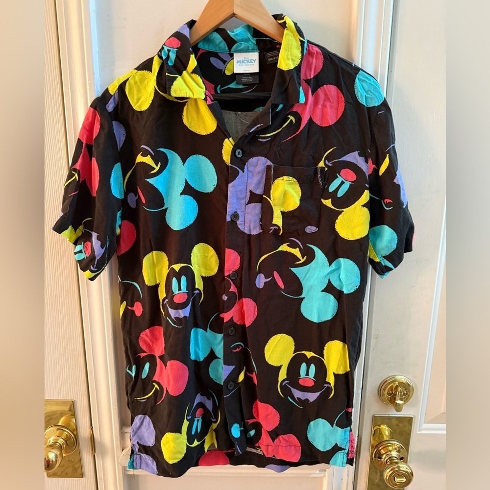 Disney Men's Mickey Mouse Short Sleeve Shirt